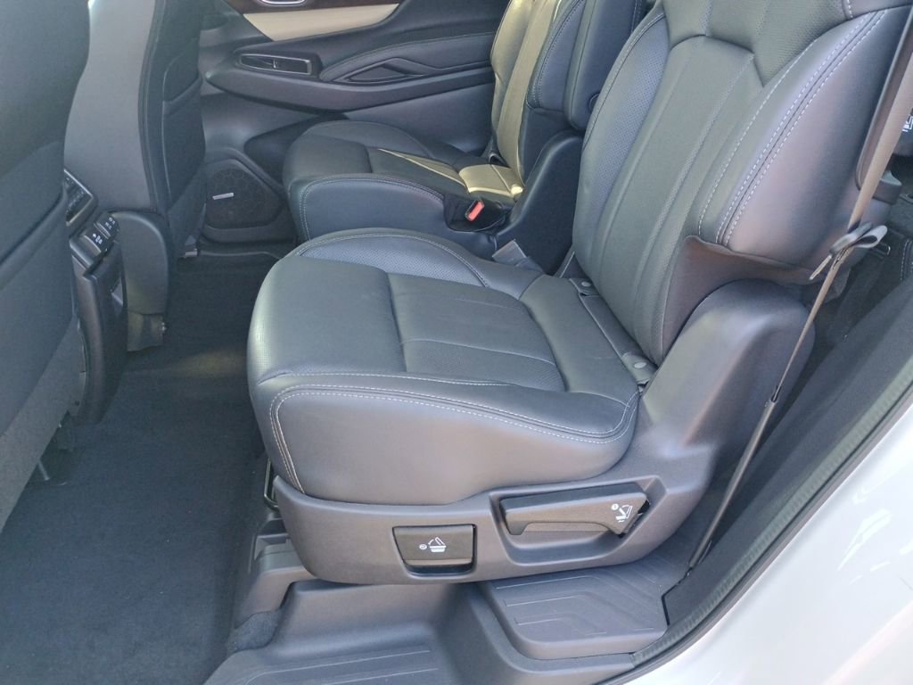 Certified 2022 Subaru Ascent Touring w/ Popular Package #2A image 16
