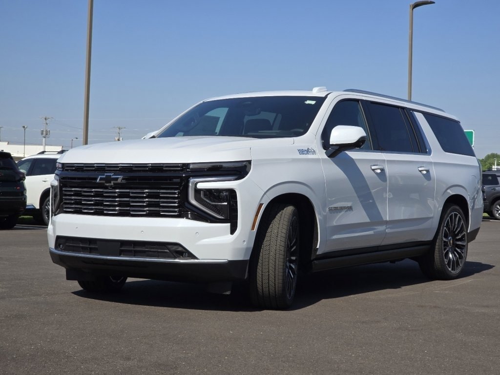 New 2026 Chevrolet Suburban High Country AWD/4WD image 13