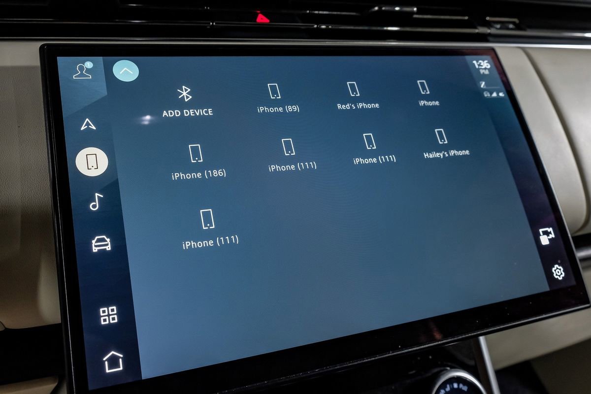 Used 2023 Land Rover Range Rover SE image 26