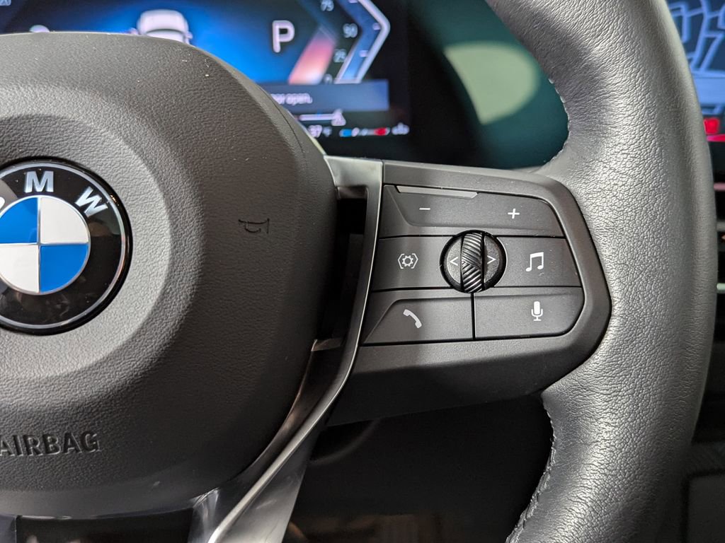 Used 2025 BMW X1 xDrive28i w/ Technology Package image 27