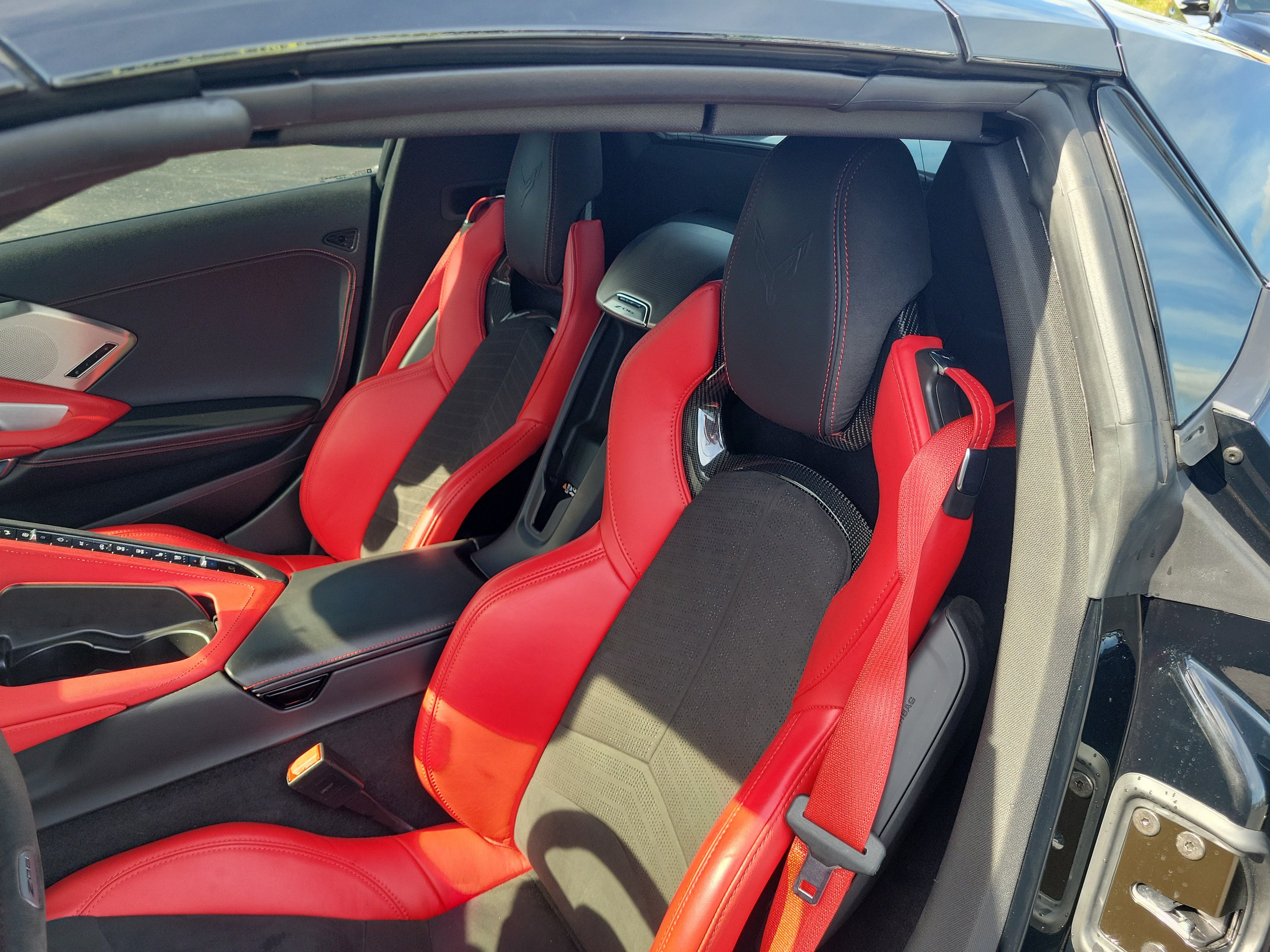 Used 2025 Chevrolet Corvette Z06 RWD image 8