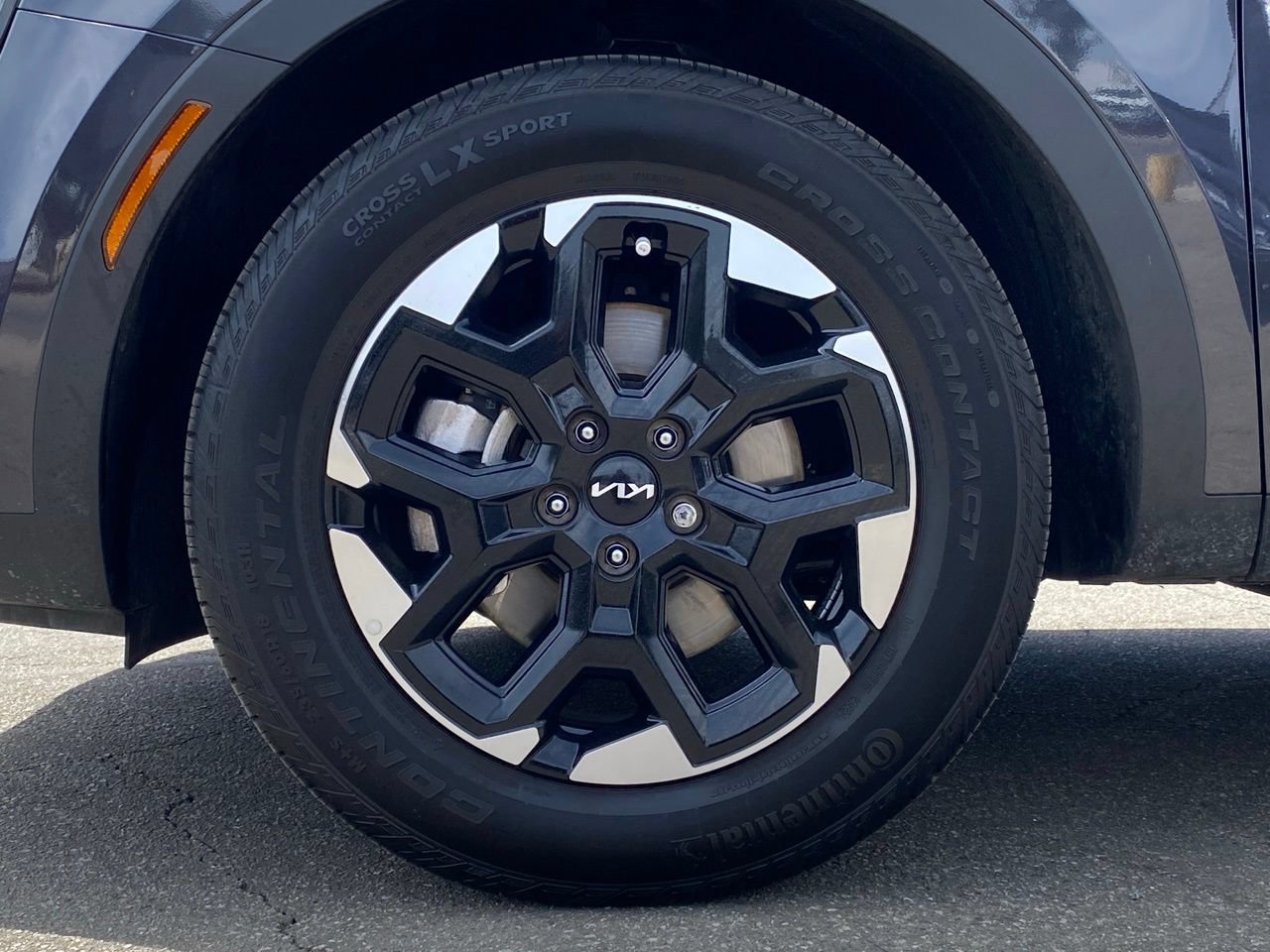 Certified 2025 Kia Sorento S w/ Panoramic Sunroof Package FWD image 10