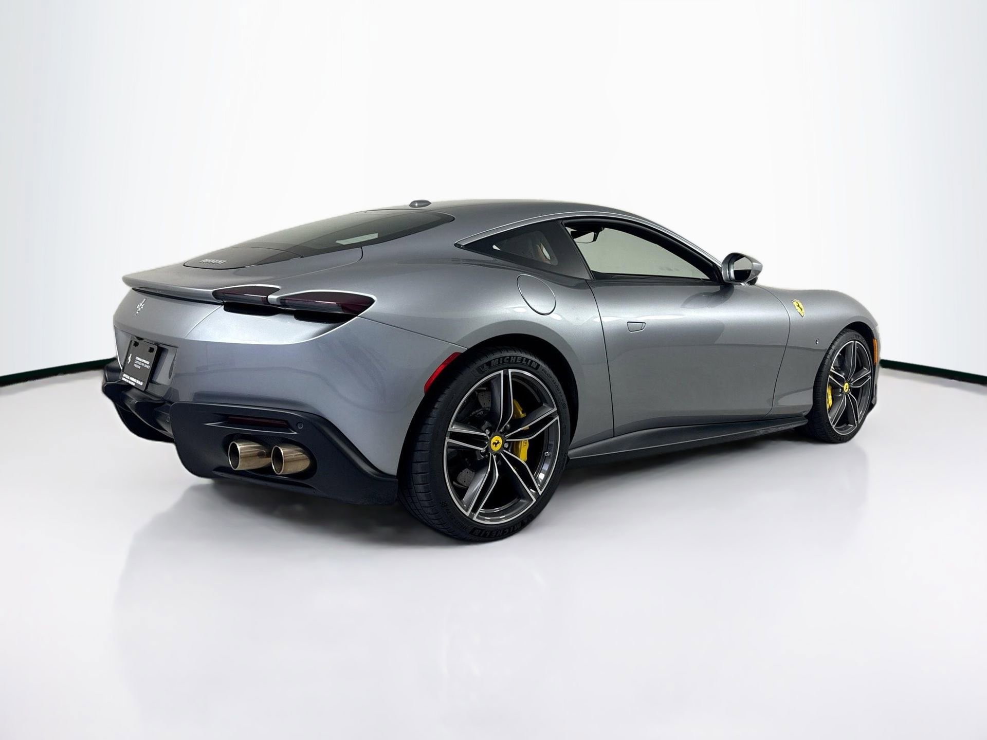 Certified 2022 Ferrari Roma Base image 7