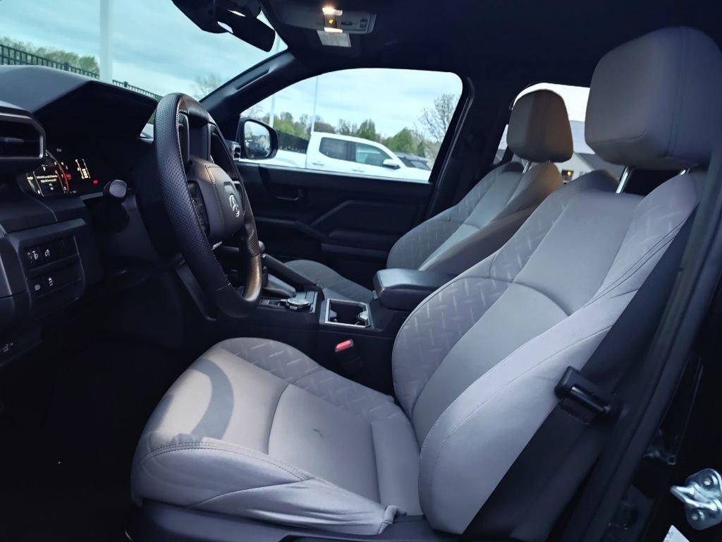 Used 2025 Toyota Tacoma SR5 image 8