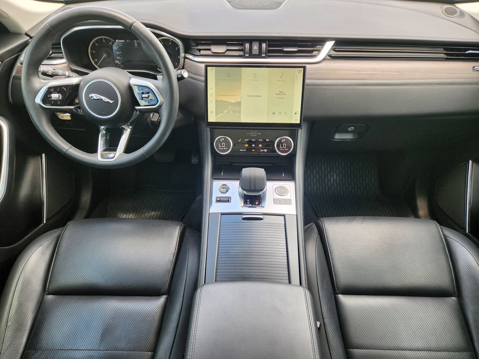 Used 2023 Jaguar F-PACE S AWD/4WD image 29