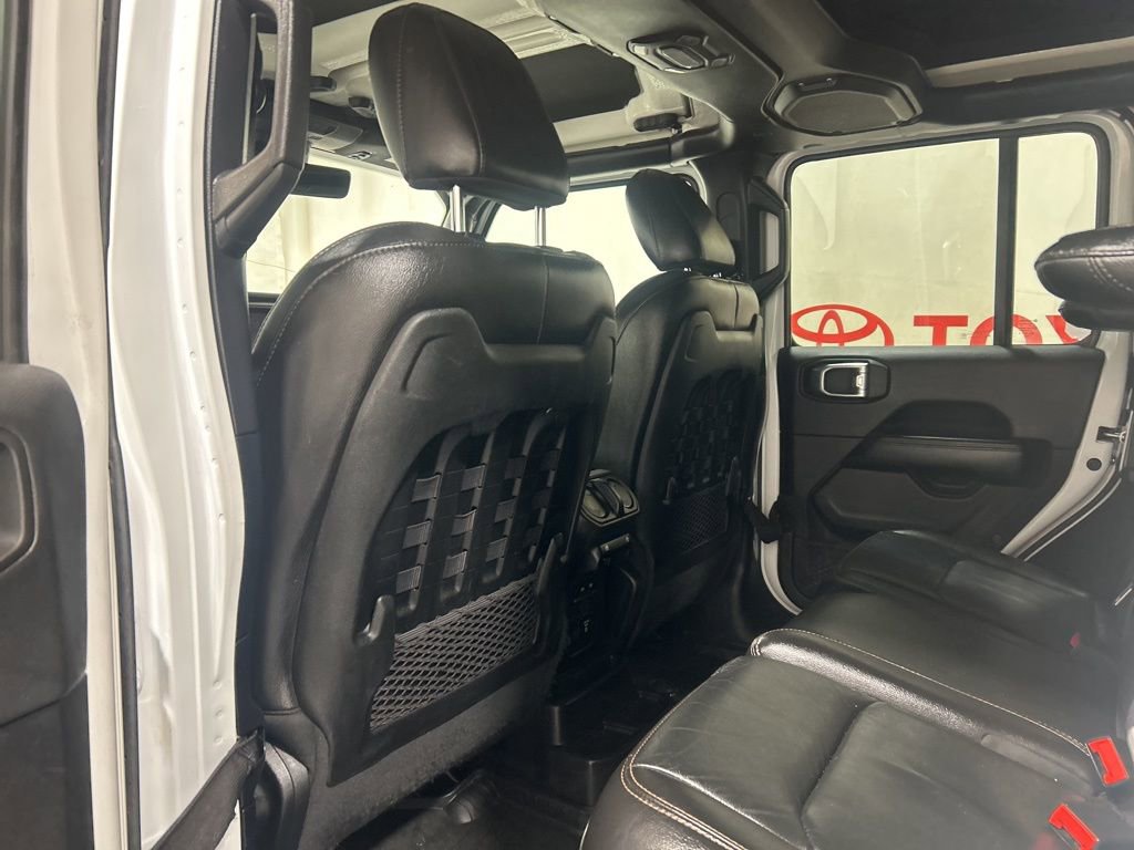 Used 2021 Jeep Wrangler Unlimited Rubicon w/ Dual Top Group AWD/4WD image 17