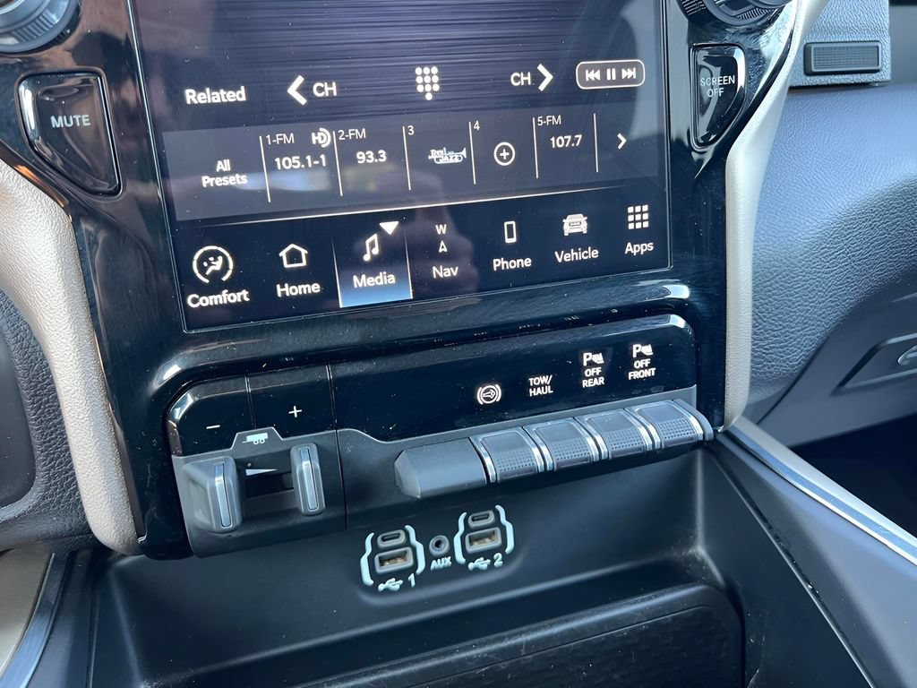 Used 2024 RAM 3500 Laramie AWD/4WD image 41
