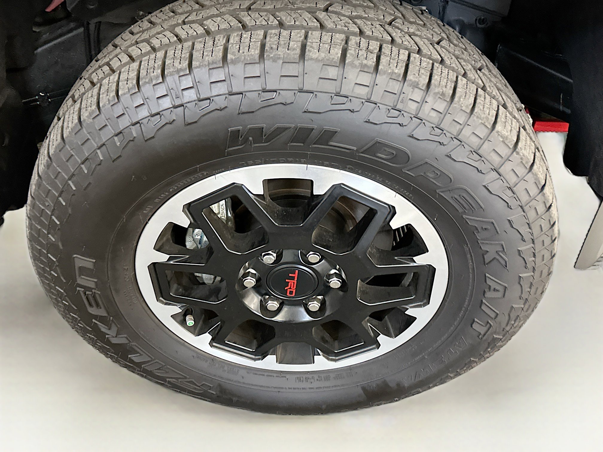 Used 2025 Toyota Tacoma TRD Off-Road AWD/4WD image 11