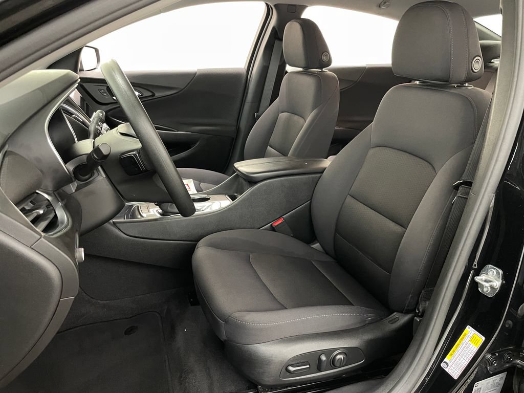 Certified 2021 Chevrolet Malibu LT FWD image 13