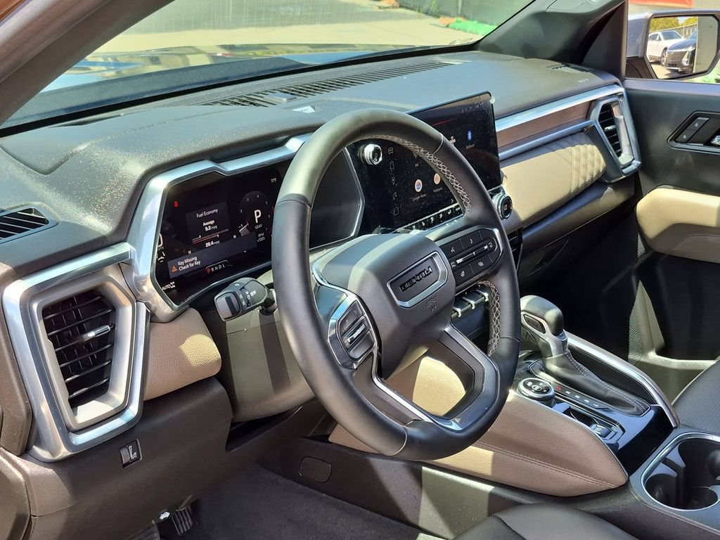 Certified 2023 GMC Canyon Denali w/ Denali Black Edition AWD/4WD image 11