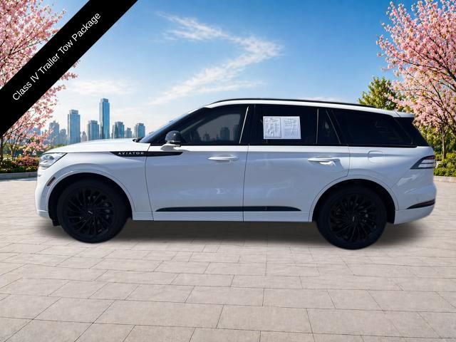 Certified 2023 Lincoln Aviator Black Label w/ Jet Package AWD/4WD image 3