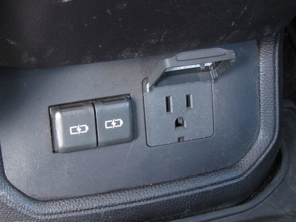 Used 2023 Toyota Highlander Limited image 36