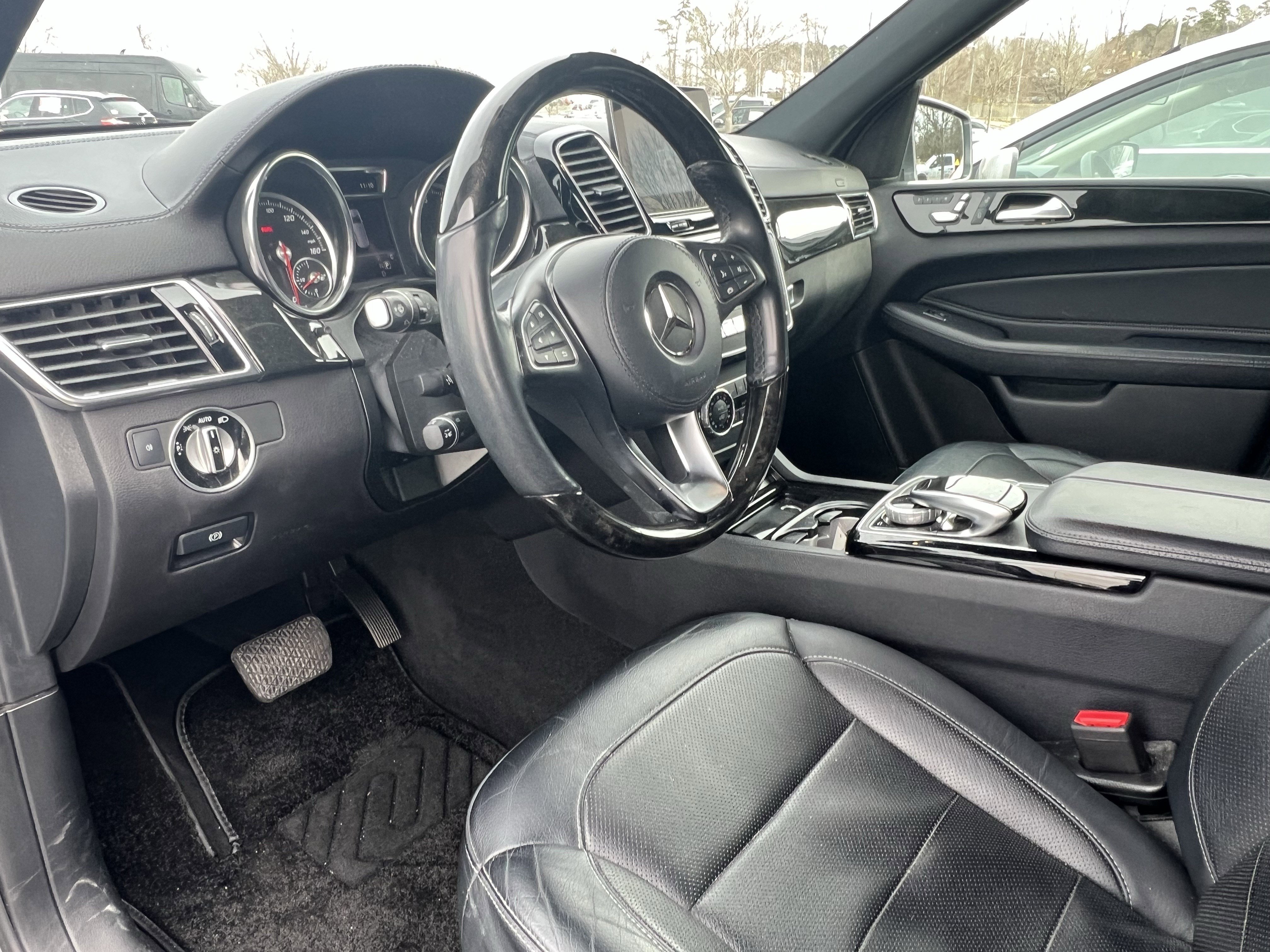 Used 2019 Mercedes-Benz GLS 450 4MATIC image 17