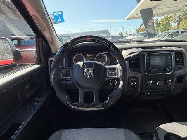 Used 2018 RAM 3500 Tradesman w/ Chrome Appearance Group AWD/4WD image 11