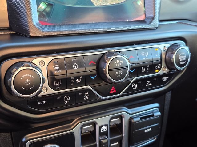 Used 2021 Jeep Gladiator Willys image 33