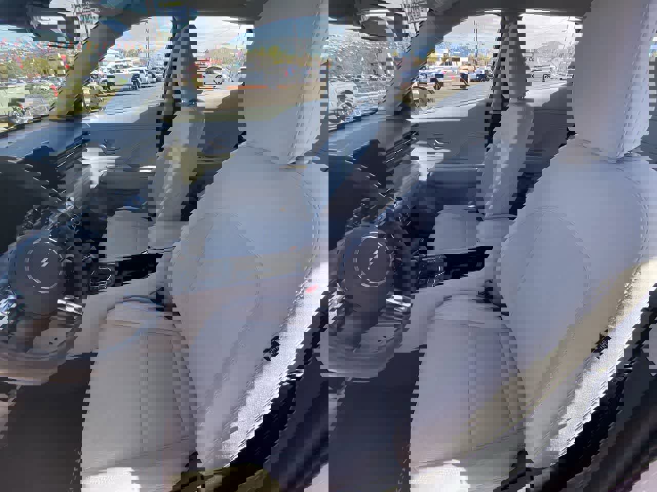 Used 2024 Hyundai Kona SE image 11