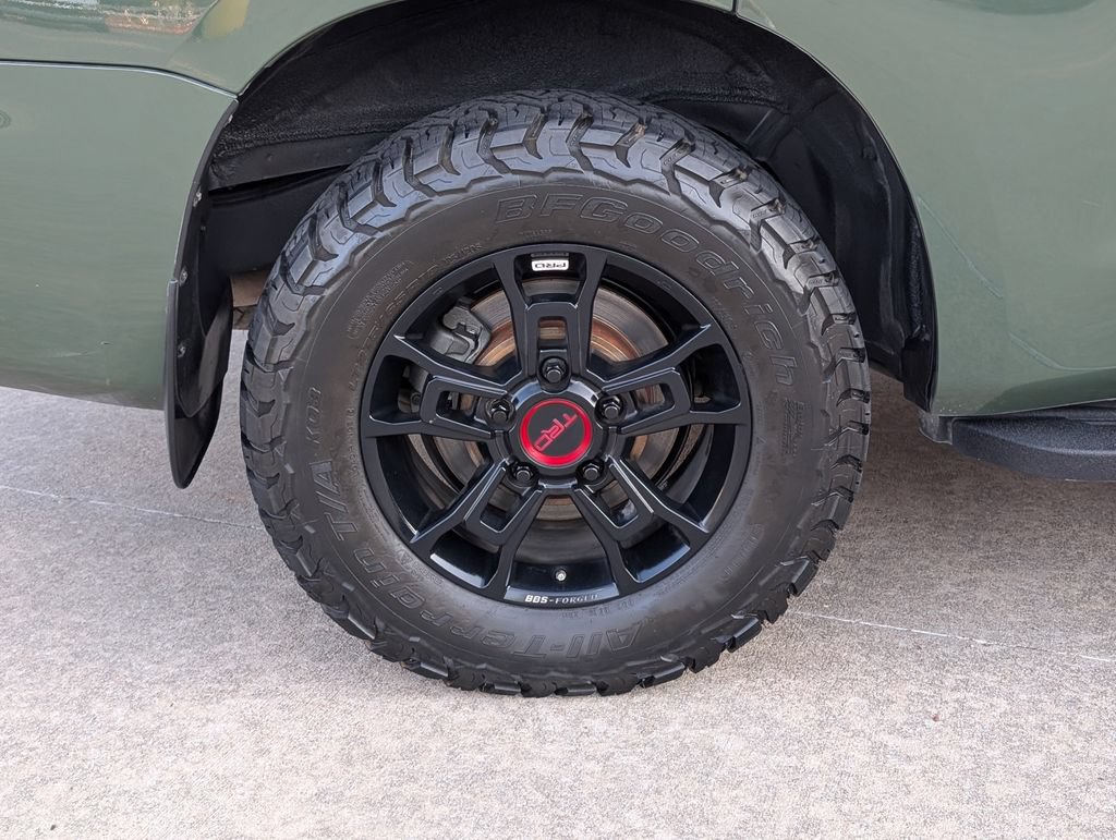 Used 2020 Toyota Sequoia TRD Pro AWD/4WD image 3
