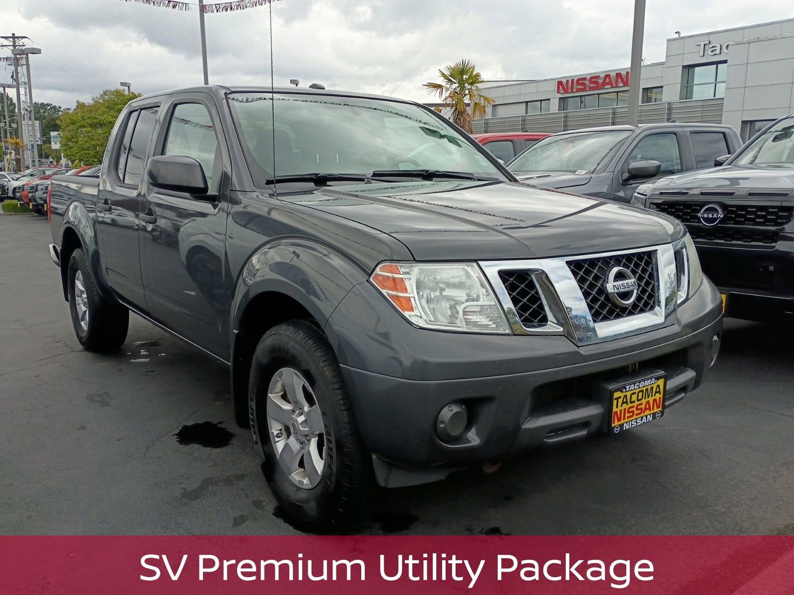 Used 2012 Nissan Frontier SV w/ SV Premium Utility Pkg AWD/4WD image 3