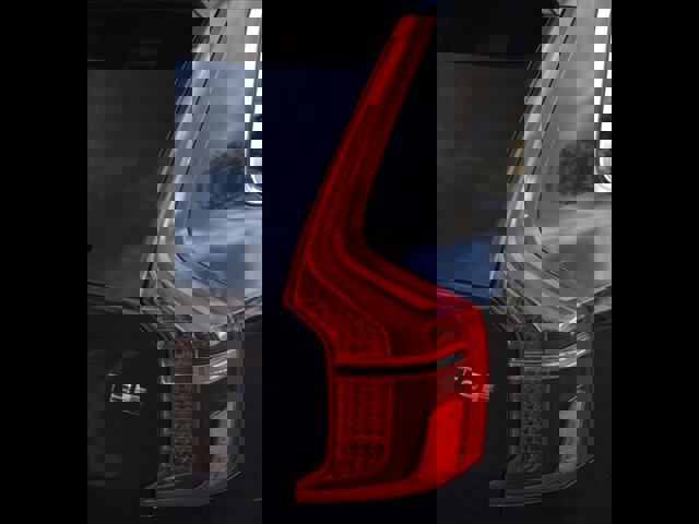 Used 2017 Volvo XC90 T8 Inscription w/ Luxury Package image 52