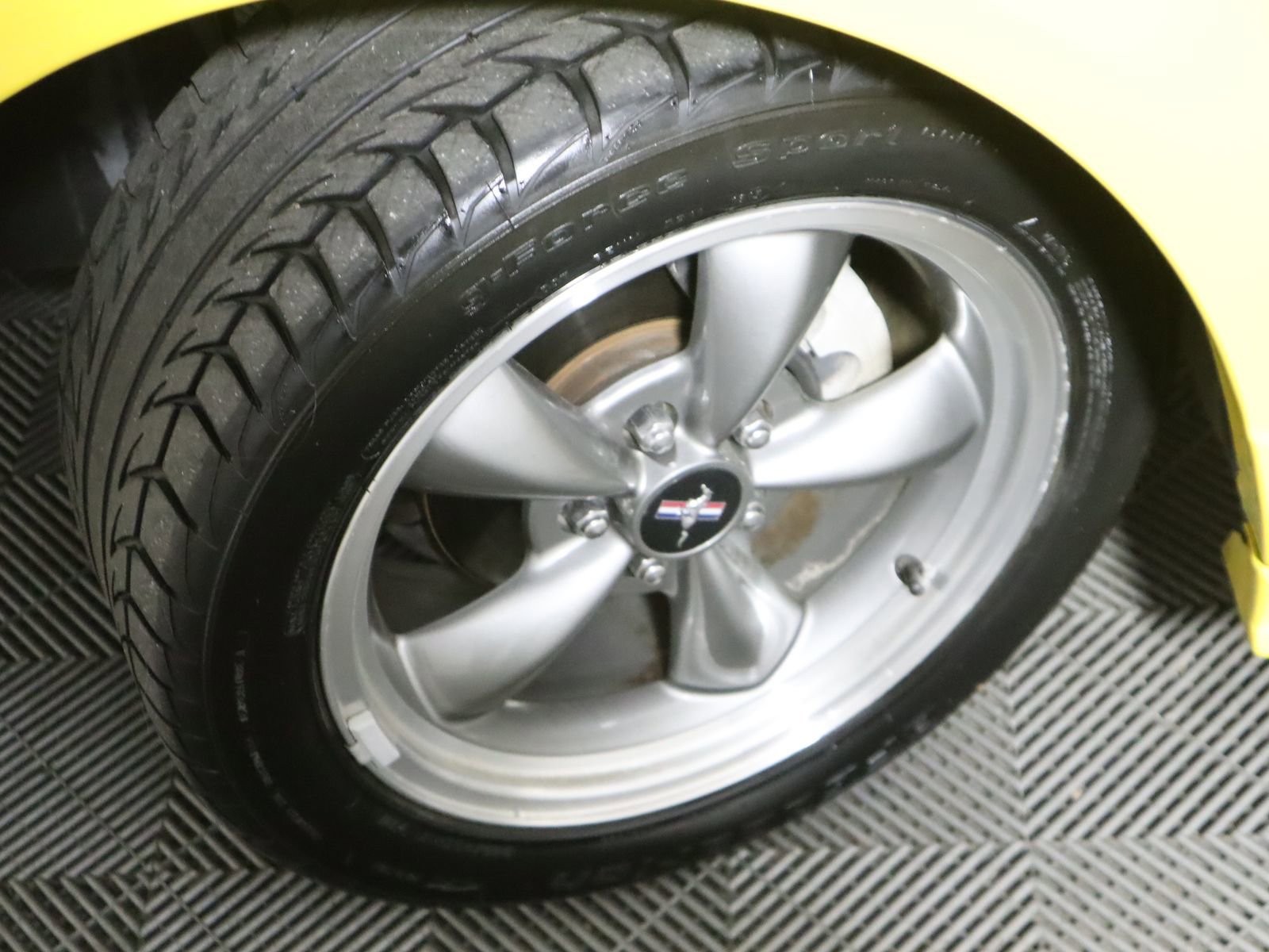 Used 2004 Ford Mustang GT image 30