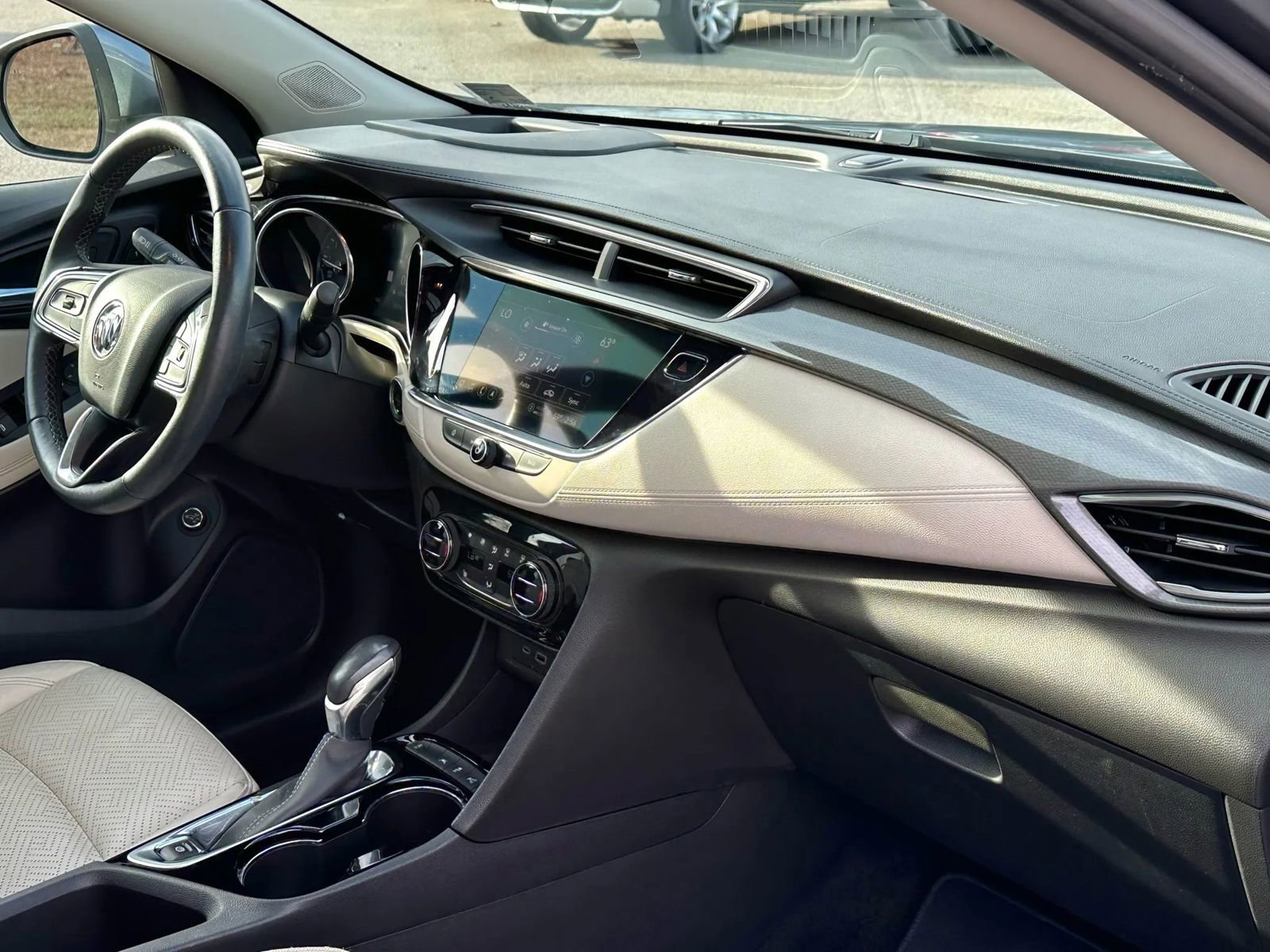 Used 2021 Buick Encore GX Essence w/ Advanced Technology Package image 9