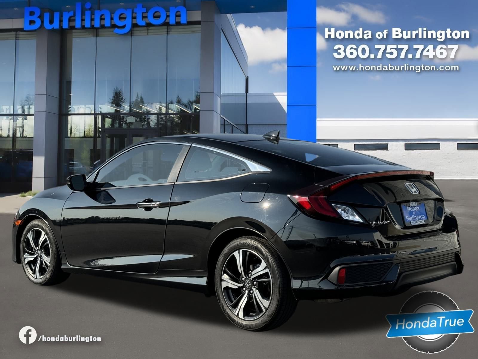 Used 2018 Honda Civic Touring image 4