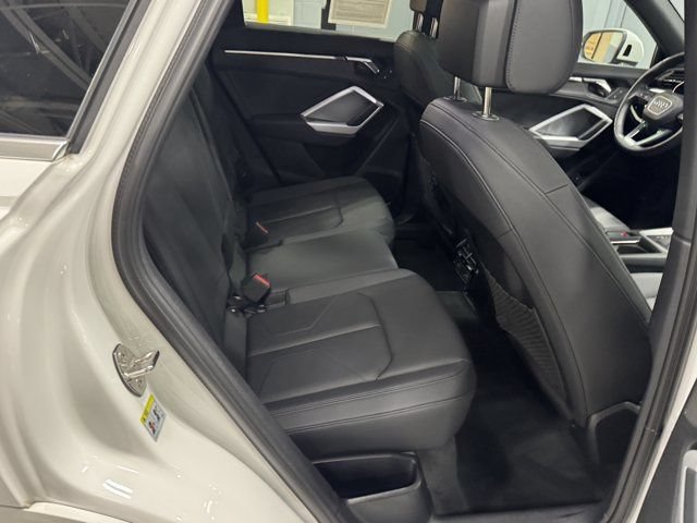 Certified 2023 Audi Q3 2.0T Premium w/ Convenience Package AWD/4WD image 33
