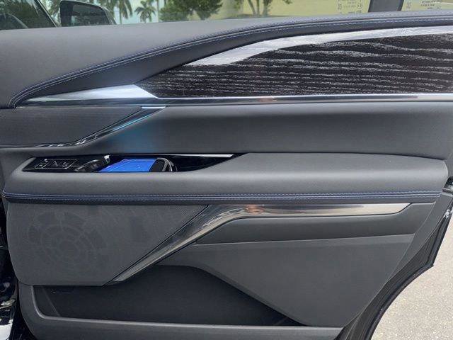 New 2025 Cadillac Escalade IQ Luxury 1 w/ Smart Trailering package image 23
