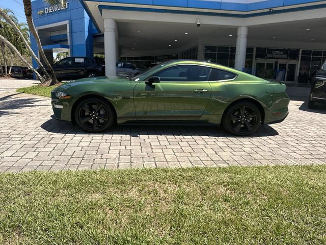 Used 2022 Ford Mustang GT Premium w/ Black Accent Package RWD image 32