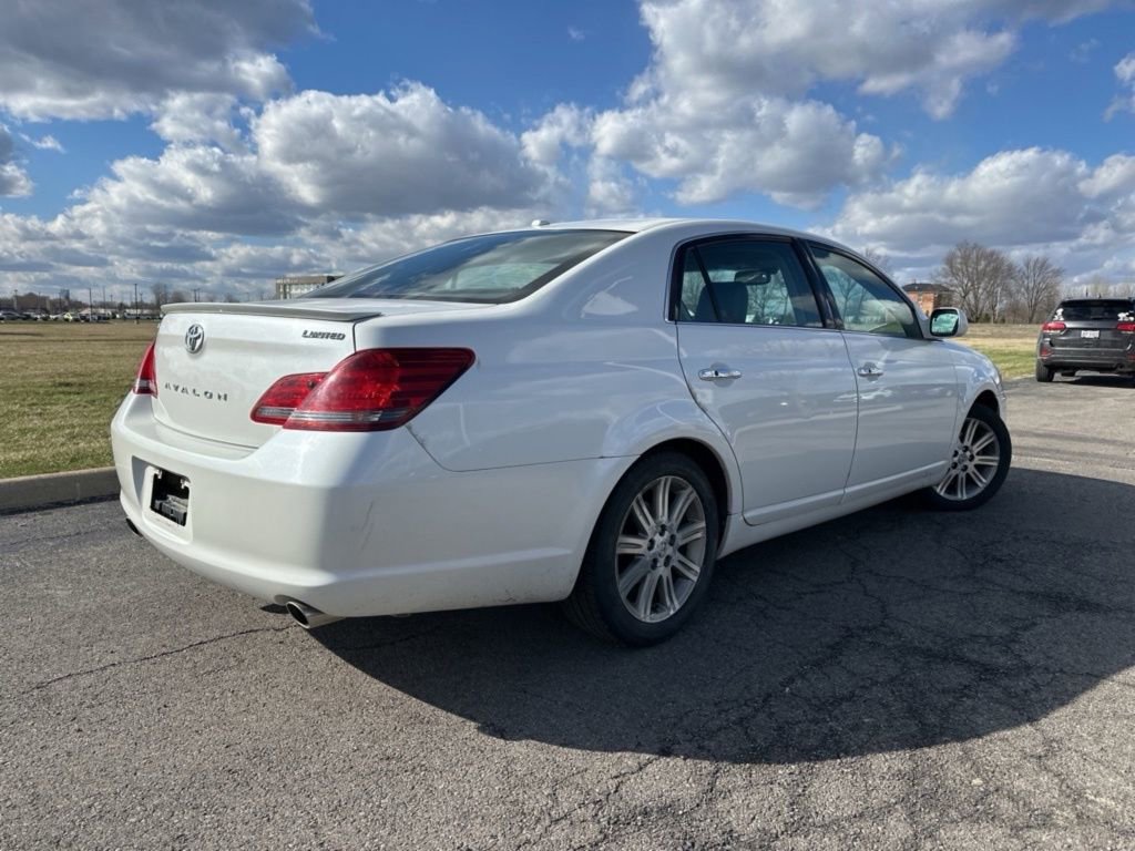 Used 2009 Toyota Avalon Limited image 11