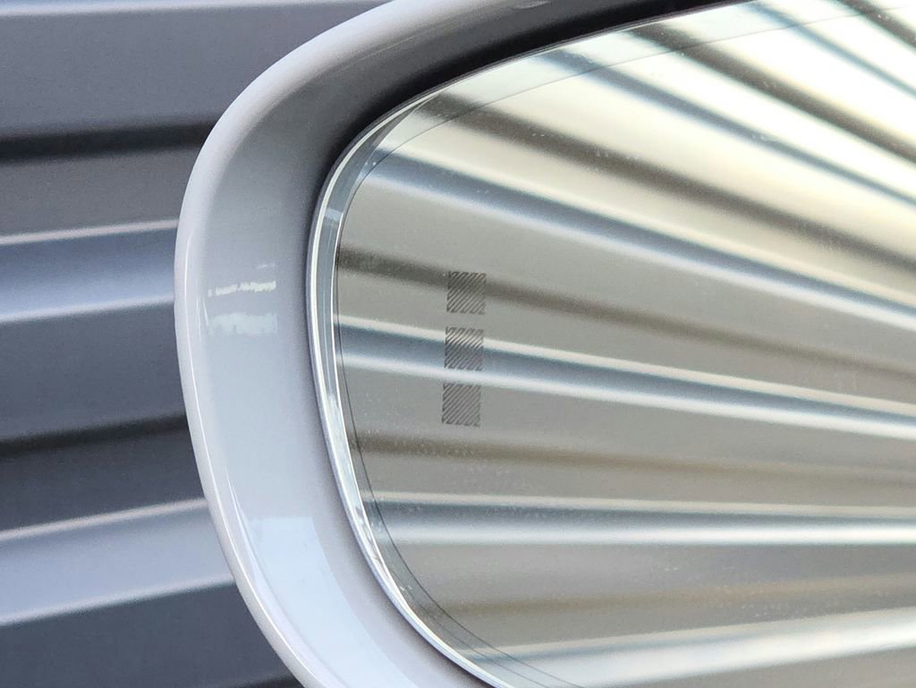 Certified 2025 Porsche Taycan Turbo image 30