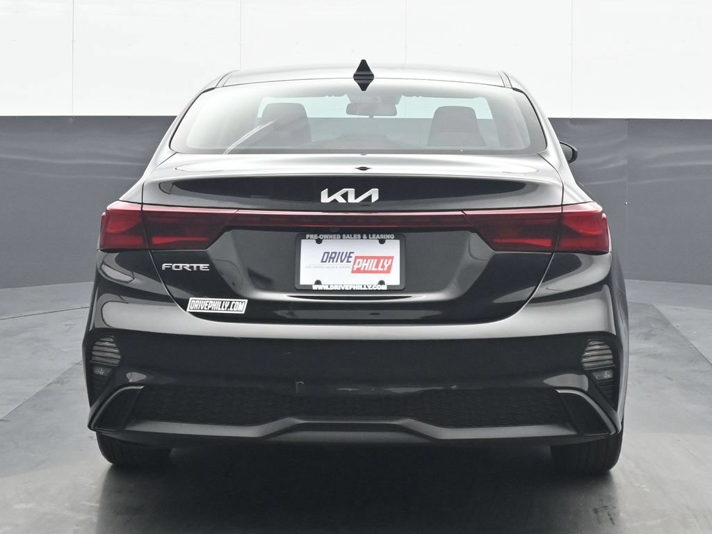 Used 2023 Kia Forte LXS FWD image 5
