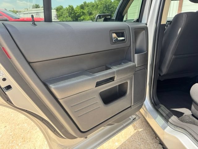 Used 2019 Ford Flex SE FWD image 20