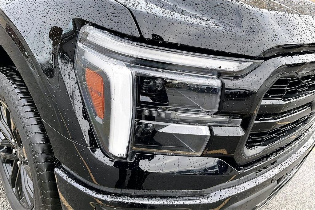 Certified 2025 Ford F150 Lariat w/ Equipment Group 501A Mid image 28