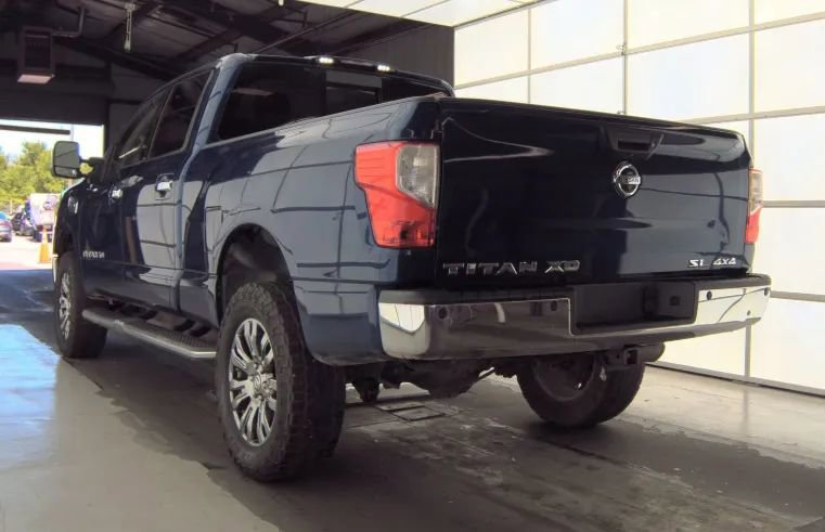 Used 2016 Nissan Titan SL AWD/4WD image 4