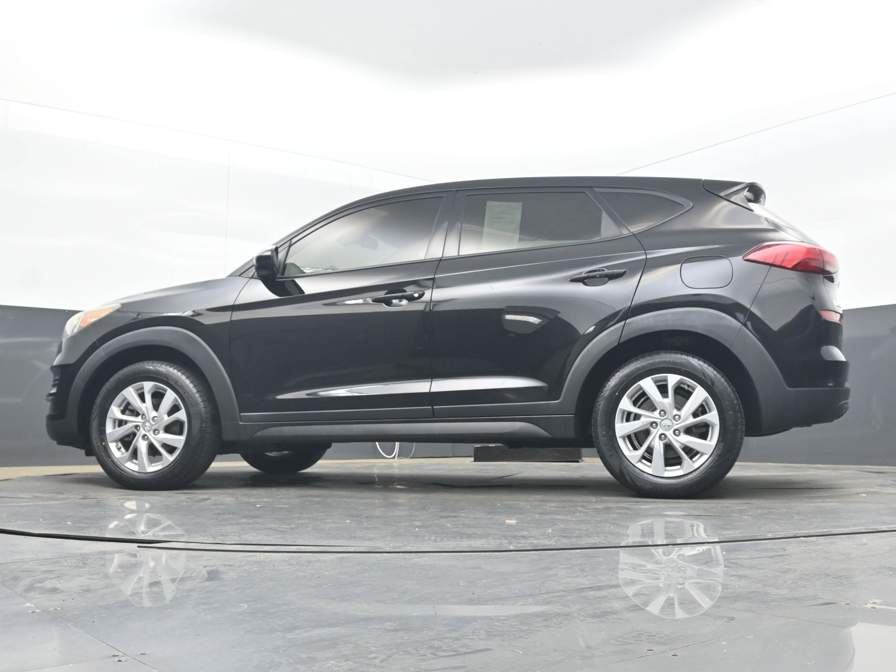 Used 2019 Hyundai Tucson SE image 25