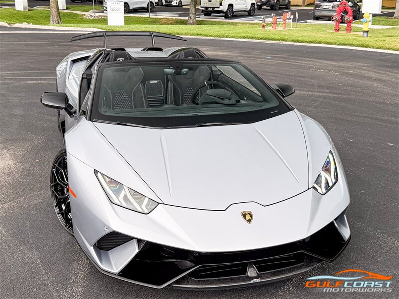 Used 2019 Lamborghini Huracan Performante AWD/4WD image 73