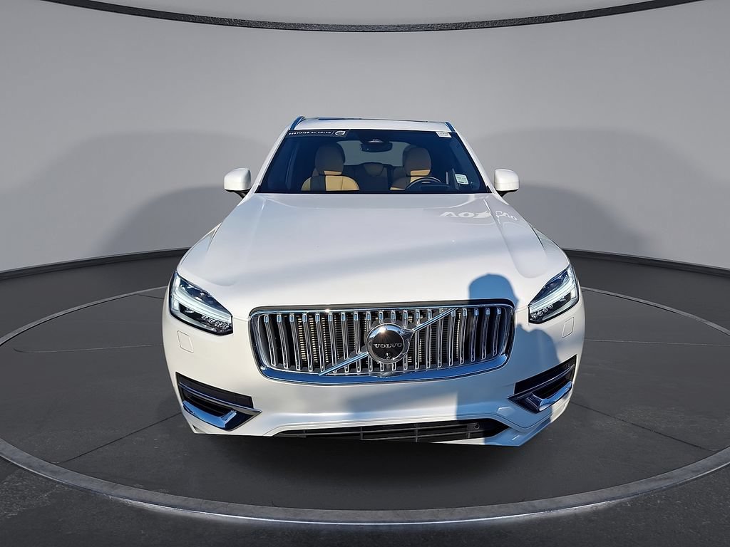 Certified 2025 Volvo XC90 T8 Ultra w/ Protection Package Premier AWD/4WD image 4