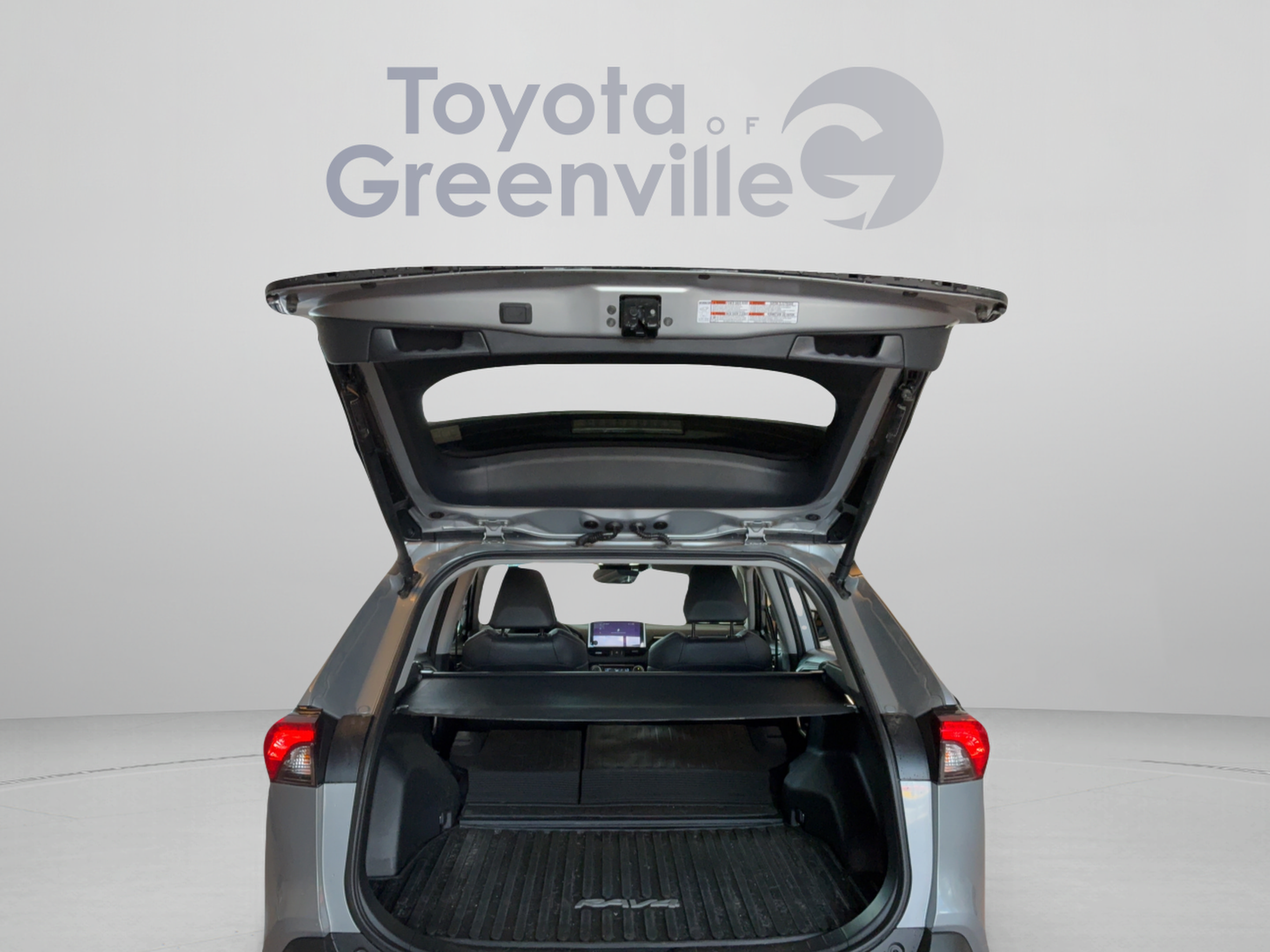 Used 2025 Toyota RAV4 XLE Premium w/ Weather Package AWD/4WD image 29