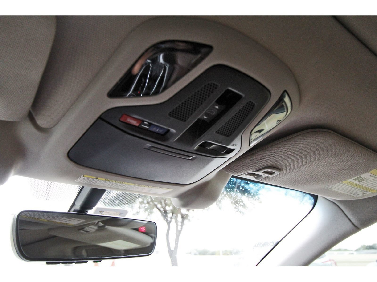 Used 2022 Subaru Outback Touring AWD/4WD image 22