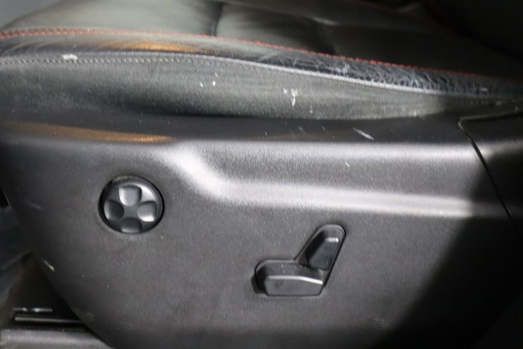 Used 2018 Dodge Durango R/T w/ Blacktop Package image 24