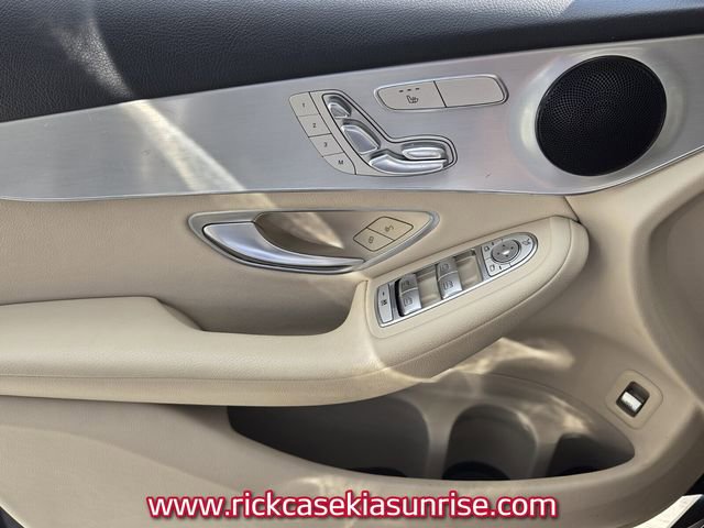 Used 2022 Mercedes-Benz GLC 300 image 35