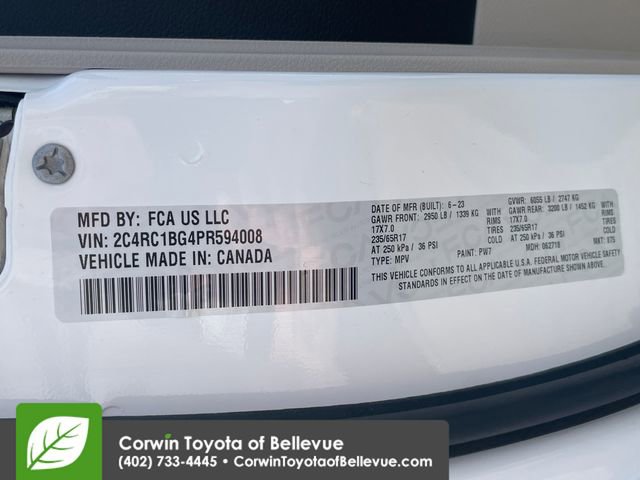 Used 2023 Chrysler Pacifica Touring-L image 23