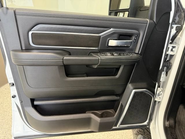 Used 2023 RAM 2500 Laramie w/ Night Edition AWD/4WD image 8