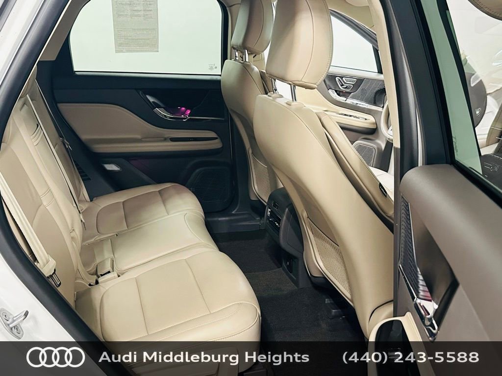 Used 2022 Lincoln Corsair Reserve w/ Equipment Group 201A AWD/4WD image 26