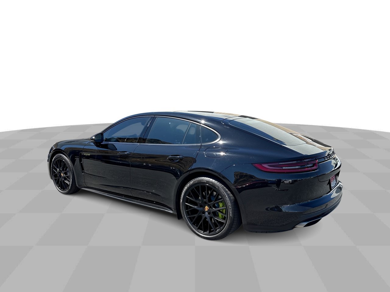Used 2019 Porsche Panamera 4 w/ Premium Package Plus AWD/4WD image 4
