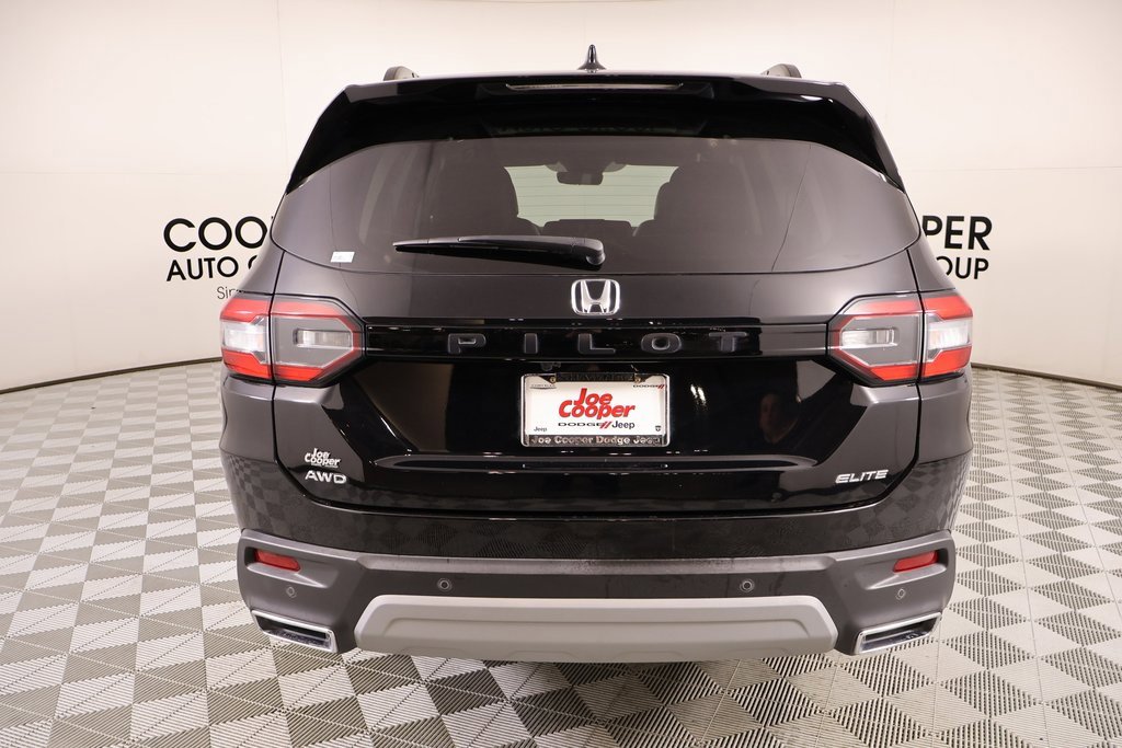 Used 2023 Honda Pilot Elite image 25