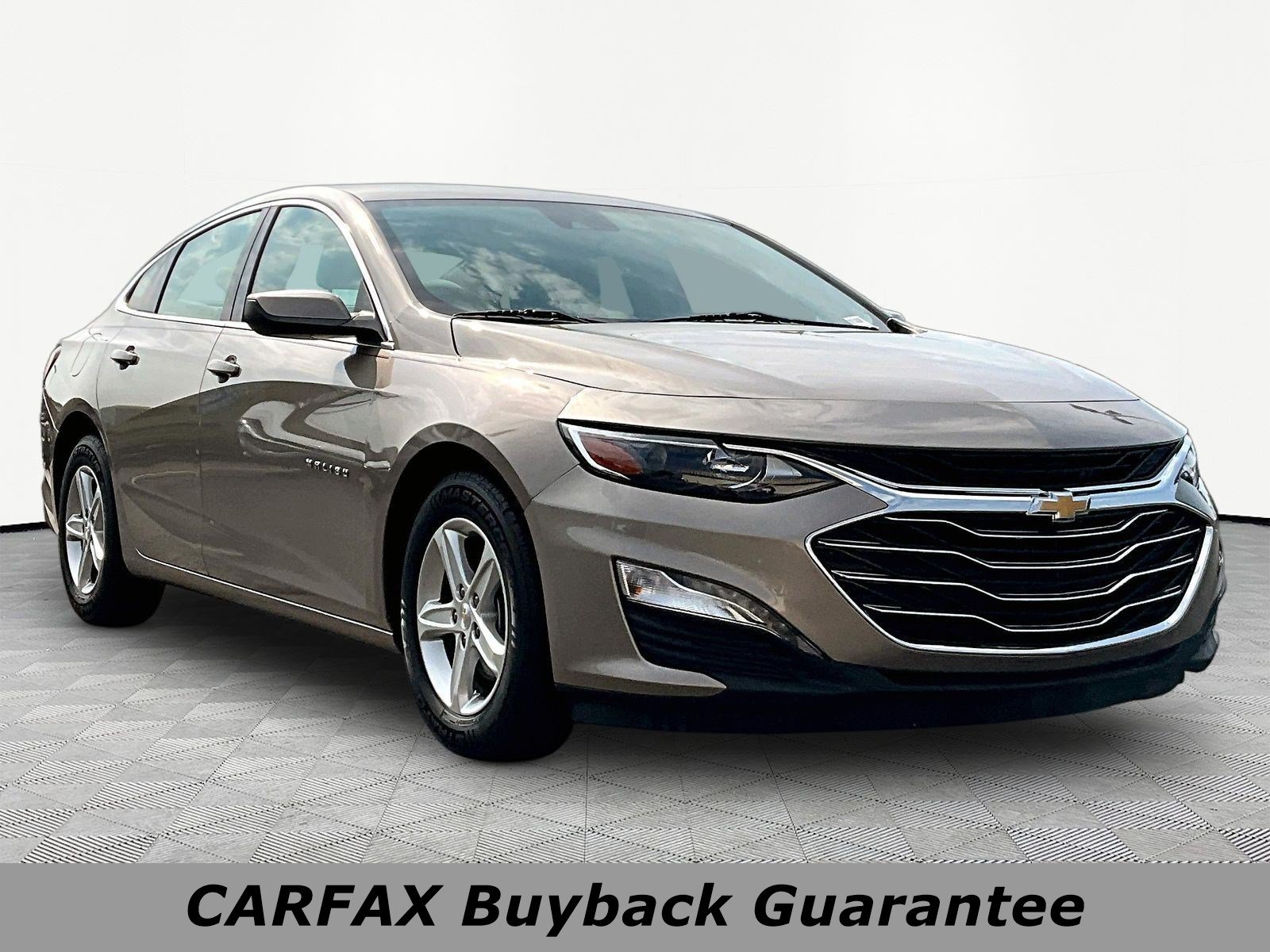 Used 2024 Chevrolet Malibu LT FWD image 3