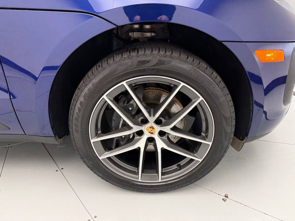 Used 2025 Porsche Macan image 42