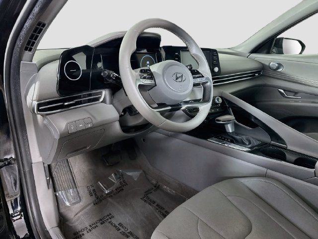 Used 2021 Hyundai Elantra SEL w/ Convenience Package FWD image 22